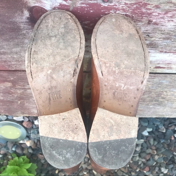 ☘️ Frye Cox Melissa Button 2 Boots ☘️ - Picture 6 of 12